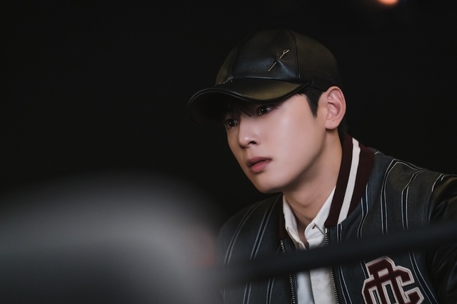 『女神降臨』 U-NEXTにて独占配信中 