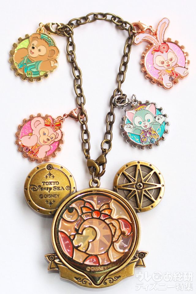 ダッフィー&フレンズのオプショナルパーツを付けた「タイム・オブ・セレブレーション」