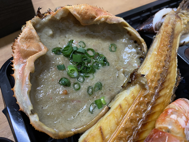 【磯丸水産】磯丸焼きセット／甲羅がまるごと！