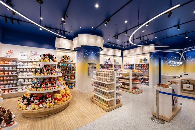 【ディズニーストア 太田イオンモール店】店内のアイテム