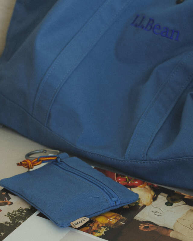 【L.L.Bean for SALON「グローサリー・トート＆チャームポーチ」】華やかなブルー