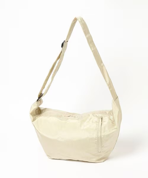 【LOWRYS FARM】「BIGショルダーBAG」4,990円(税込)