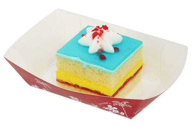 レモンクリームケーキ 550円|販売店舗:トゥモローランド・テラス| 東京ディズニーランド ディズニー・パルパルーザ「ドナルドのクワッキー・ダック!ダック!ダックシティ!」スペシャルグッズスペシャルメニュー