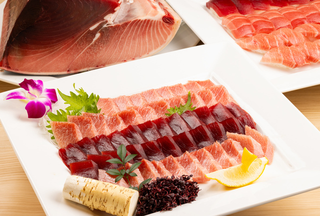 「マグロ食べ比べコーナー」＜期間：2026年2月1日～＞【「カニ」「海鮮」「お肉」がメイン！ご当地メニューも食べ放題！ホテルアベスト札幌の“ディナーバイキング”が2月にスタート！】