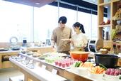健康と美を意識したメニューが並ぶ朝食ビュッフェ会場【ロッテシティホテル錦⽷町のハロウィンメニュー】