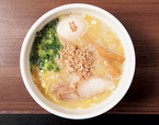 鶏の穴 白山店（東京／白山）　白鶏らーめん＋味付玉子
