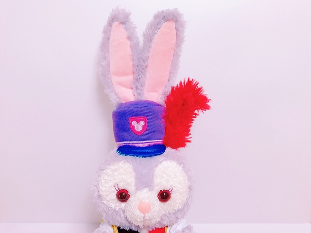 帽子を取って耳を自由に