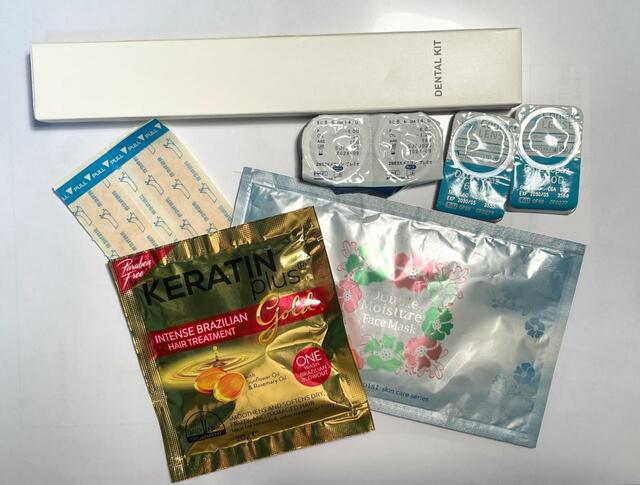 【ワークマン　あれこれまとまるガバッとポーチ】小さなものはメッシュポケットに入れます