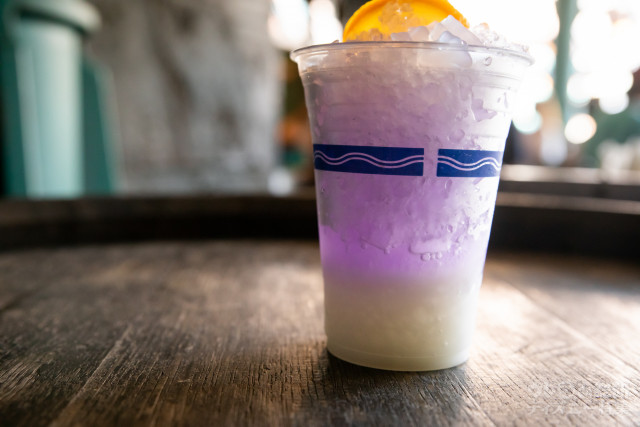 シェイブアイスカクテル（ヴァイオレットリキュール）680円｜東京ディズニーシー「ディズニー七夕デイズ」2019年