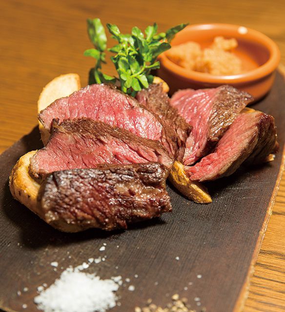 「熟成肉」の名店／ビストロ 熟肉（新宿）　  熟成アンガス牛肩ロース 1575円（150g／税別）