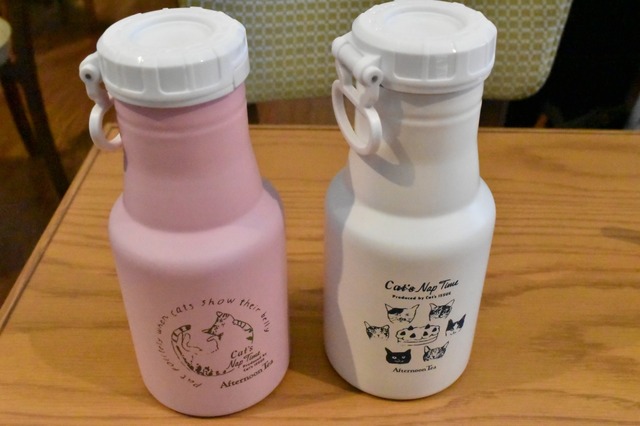 ピクニックワンタッチボトルも牛乳瓶の形