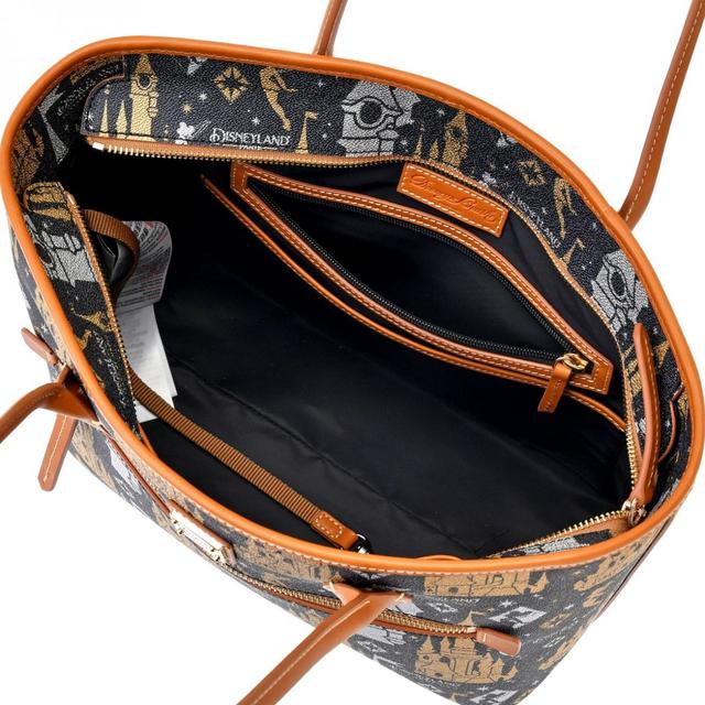 【Dooney & Bourke】ティンカー・ベル トートバッグ Disneyland Paris 30th Castle 42,900円
