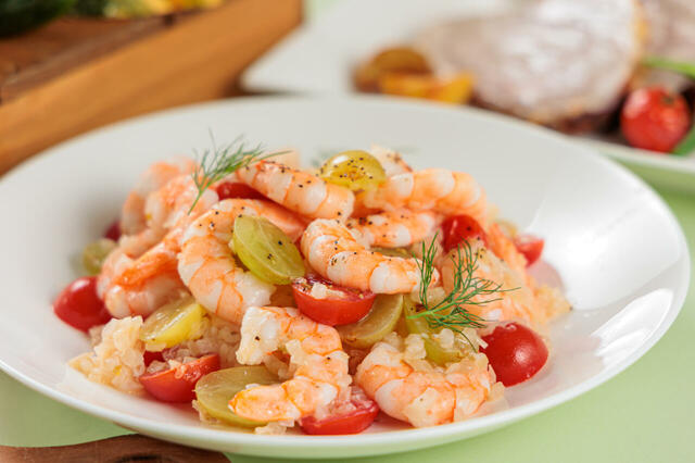 「海老とシャインマスカットのソテー」【天ぷらも寿司もデザートも全部シャインマスカット!極上「シャインマスカットブッフェ」開催!】