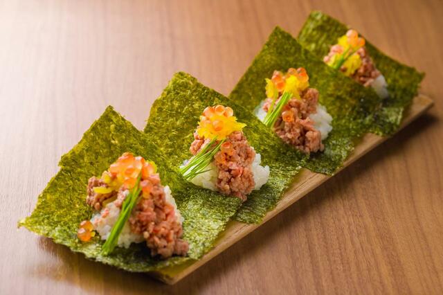 「ニクタク牛たん寿司」【高級牛タン食べ放題『焼肉一心たん助 上野本店』のメニューがグレードアップ】