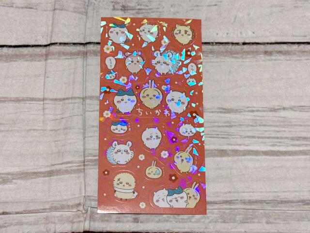 レッドのシール枚数は16枚！