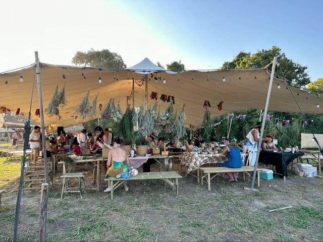 髪飾りや部屋の飾りを作るドライフラワーのワークショップ