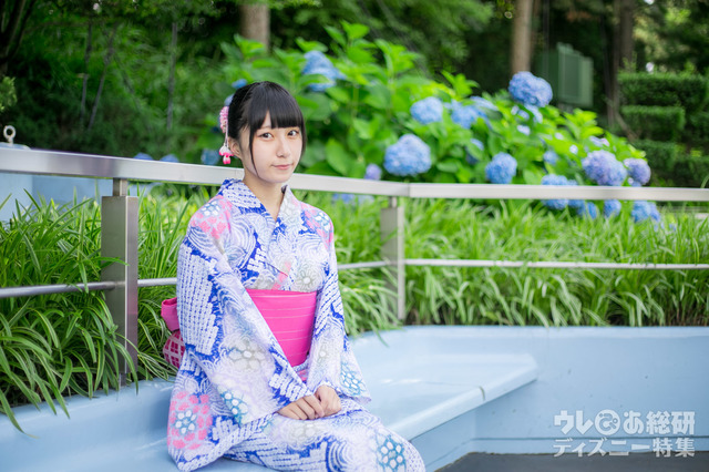 トゥモローランドテラス付近