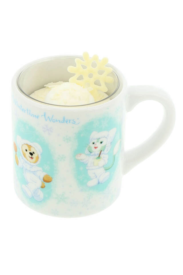 ホワイトチョコムース＆ライムゼリー、スーベニアカップ付き 1,200円｜「ダッフィー＆フレンズのホワイト・ウィンタータイム・ワンダーズ」スペシャルメニュー｜販売店舗：東京ディズニーシー「ケープコッド・クックオフ」｜発売日：2023年11月1日（水）