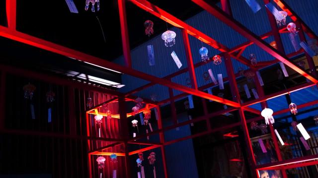 20種類、130個の“クラゲ風鈴”が織りなす涼やかな音色「くらげと風鈴」7月3日(土)開始 午後5時以降、クラゲ風鈴を夜間ライトアップ