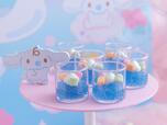 「お空でふわふわブルージュレ」<期間:2026年7月1日~8月31日>【【シナモロール×ホテルニューオータニ大阪】予約殺到のコラボスイーツビュッフェが、好評につき2026年8月31日まで開催期間延長!】