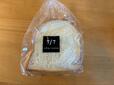 【ロピア 7/7食パン】スタイリッシュな「7/7 shu-nana」のロゴが印象的なパッケージ、袋越しでも伝わる白くきめ細かい生地が開封前から期待を高めてくれます♪