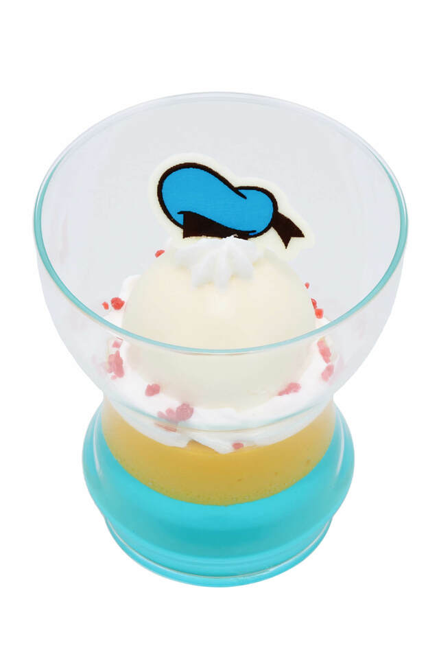 ブルーゼリー＆マンゴームース 550円｜販売店舗：トゥモローランド・テラス｜ 東京ディズニーランド ディズニー・パルパルーザ「ドナルドのクワッキー・ダック！ダック！ダックシティ！」スペシャルグッズスペシャルメニュー