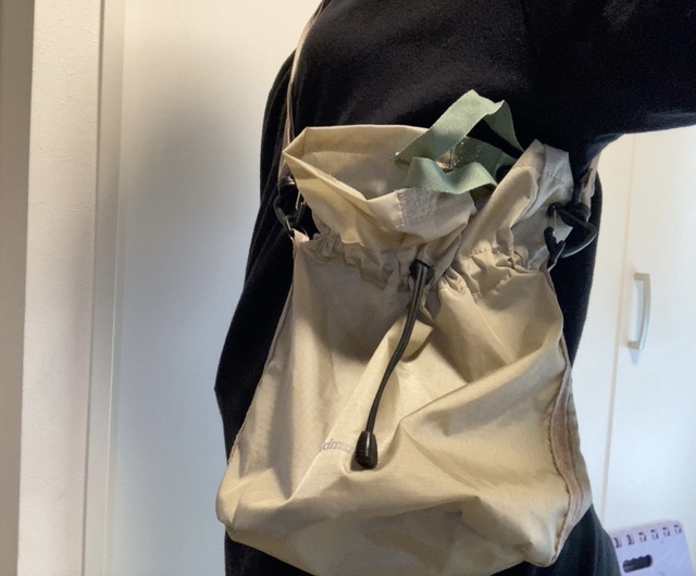 【Colombia ワクレラショルダーバッグ】撥水性もあるので急な雨でも安心!