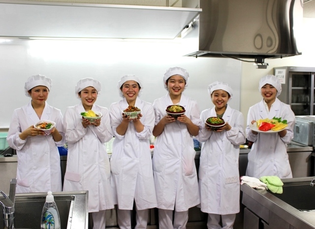 戸板女子短期大学