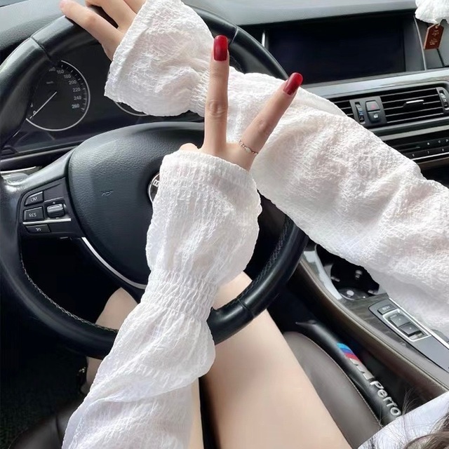 【GAACAL】「涼しさだけ透かして」日除けスリーブ 各980円（税込）