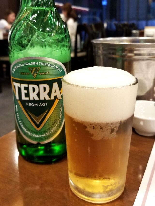 今や韓国でもっとも人気のあるビール、TERRA（テラ）。最近は日本のコンビニでも見かけるようになった