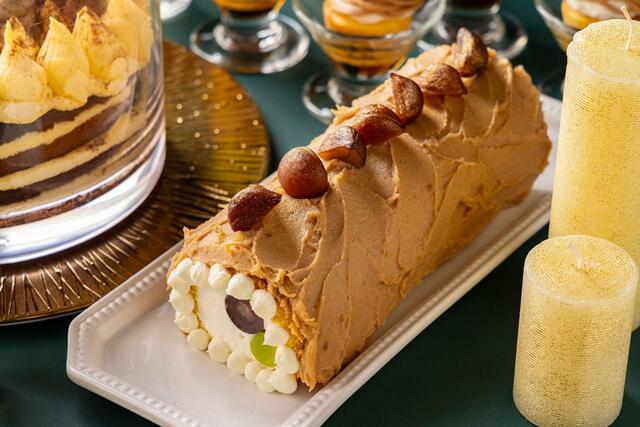 「フランス産栗とブドウのロールケーキ」＜2023年9月1日(金)～10月27日(金)＞【カジュアルイタリアンとぶどうと栗のドルチェフェア】