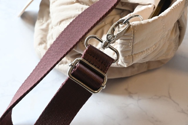 【アベイル×ミッフィー新商品】取り外しできるストラップつき