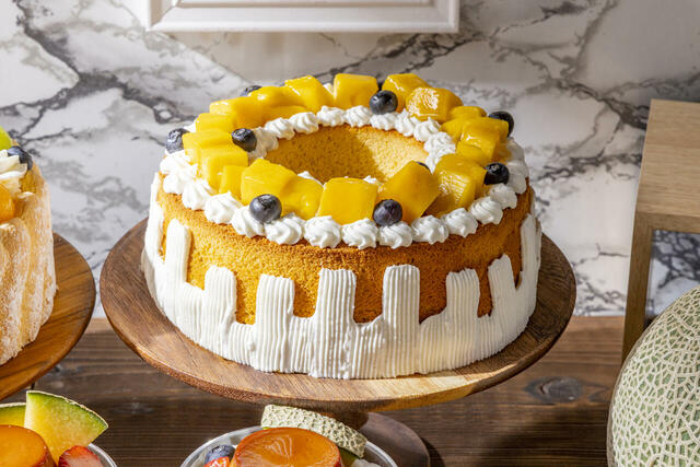 「VIVA 洋食ビュッフェ メロンとマンゴースイーツフェア」＜期間：2026年4月29日〜6月30日＞【テーマは“大人のための洋食ビュッフェ”♪ヒルトン成田でGWはズワイ蟹が食べ放題！5/7からはジャンボエビフライ＆完熟メロンも食べ放題！】