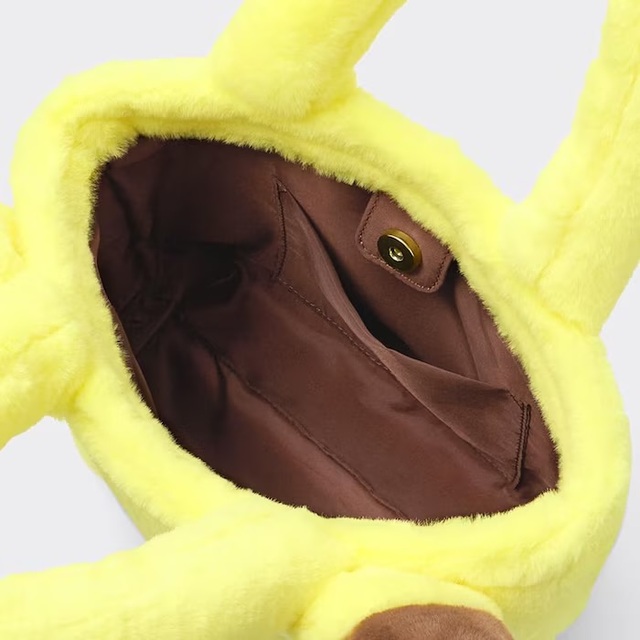 フェイクファーバッグ 1,990円｜GU「ポケピース」コレクション
