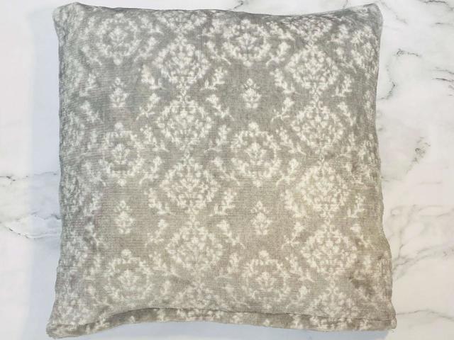 【NITORI】クッションカバー(Nウォーム ボーテ)／税込599円