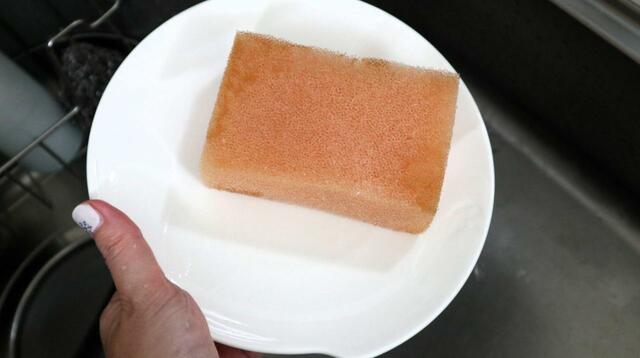 【meliordesign（メリオールデザイン） プレートM】餅も湯ですすいだ後、表面をなでるだけ