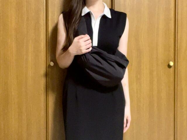 体の前面で持ってみました