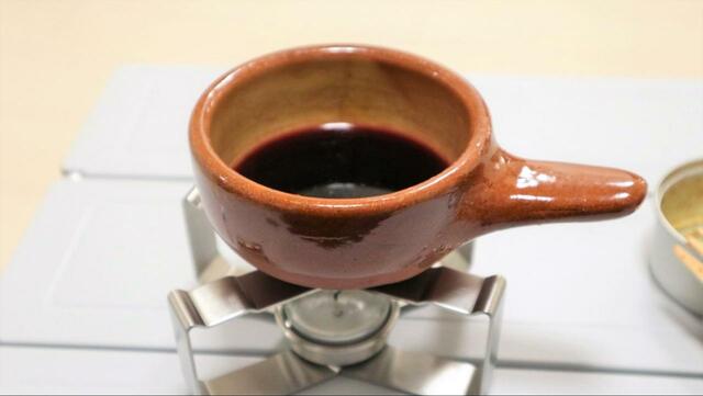 【flow 缶詰ウォーマー CROSS WARMER】器も熱すぎないので直飲みできました