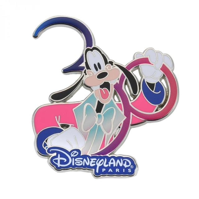 グーフィー ピンバッジ Disneyland Paris 30th Family 990円