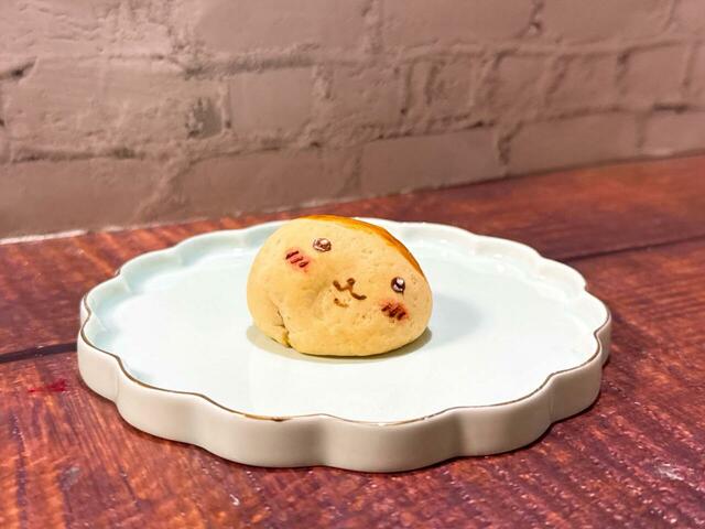 「福の神編」でのハチワレ風模様のくりまんじゅうも作ってみました。お顔が斜めになってしまったのが惜しい!