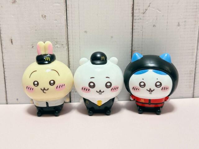 仲良しのちいハチうさ。みんな役割が異なるのもまたいい…!尊すぎる…!
