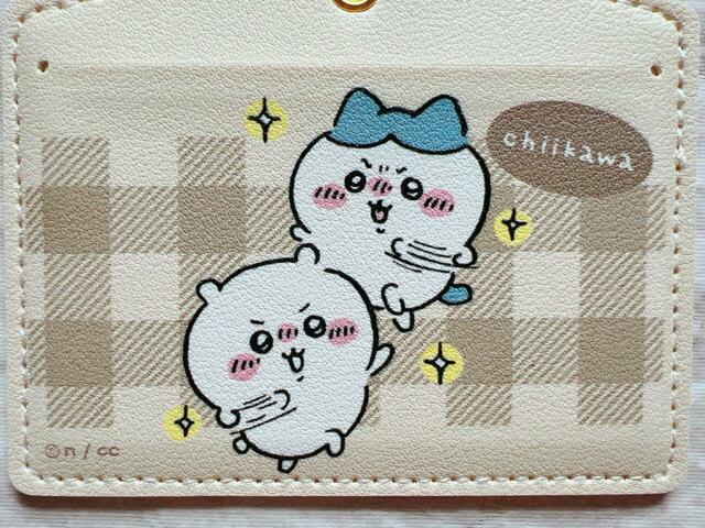 下剋上オンラインで上位ランカーに入ったちいかわ&ハチワレ。興奮ぶりがうかがえる表情がかわいすぎ…!