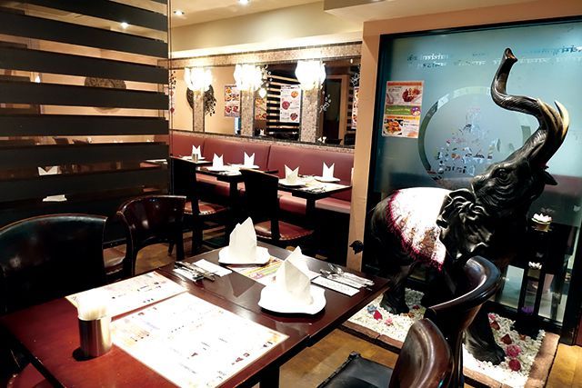 新宿の「カレー」名店／まさらダイニング　内観