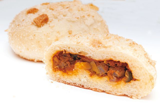 東京都内「カレーパン」厳選7／グルメショップ BY マンダリン オリエンタル 東京（三越前）　カレーパン 350円（税別）