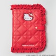 【ハローキティ×Maison de FLEUR】『Maison de FLEUR×HELLO KITTY いちごマルチケースBOOK RED』（宝島社）4059円／高級感のあるキルティング素材に、もこもこ素材＆繊細な刺繍がほどこされたハローキティ
