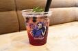 ロビンのバイオレットカシス・ソーダ 650円｜ユニバーサル・スタジオ・ジャパン「ワンピース・プレミア・サマー2023」スペシャルメニュー