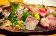 「刺身の5点盛り合わせ」【「魚と日本酒　魚バカ一代」新橋本店】