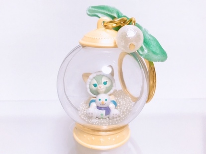 ダッフィー】待望のスノードームがキーチェーンに! パールの雪が揺れる