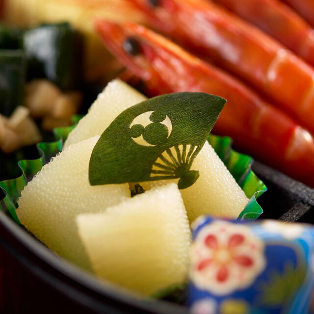 おせち・三段重「ミッキー&ミニー」|27,900 円(税込)