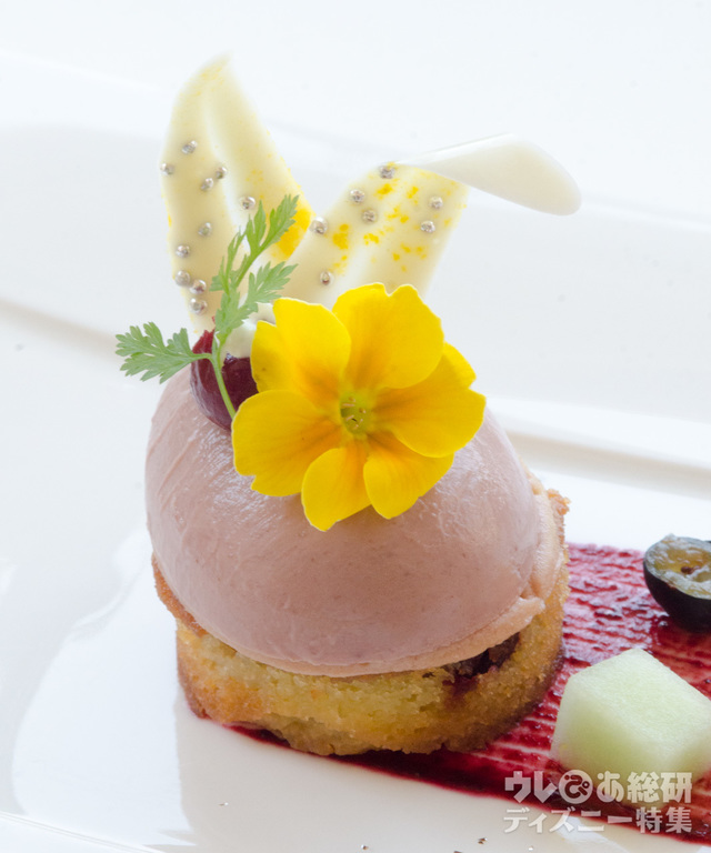 ベッラヴィスタ・ラウンジ 「“ディズニー・イースター” ランチコース」｜東京ディズニーシー・ホテルミラコスタ